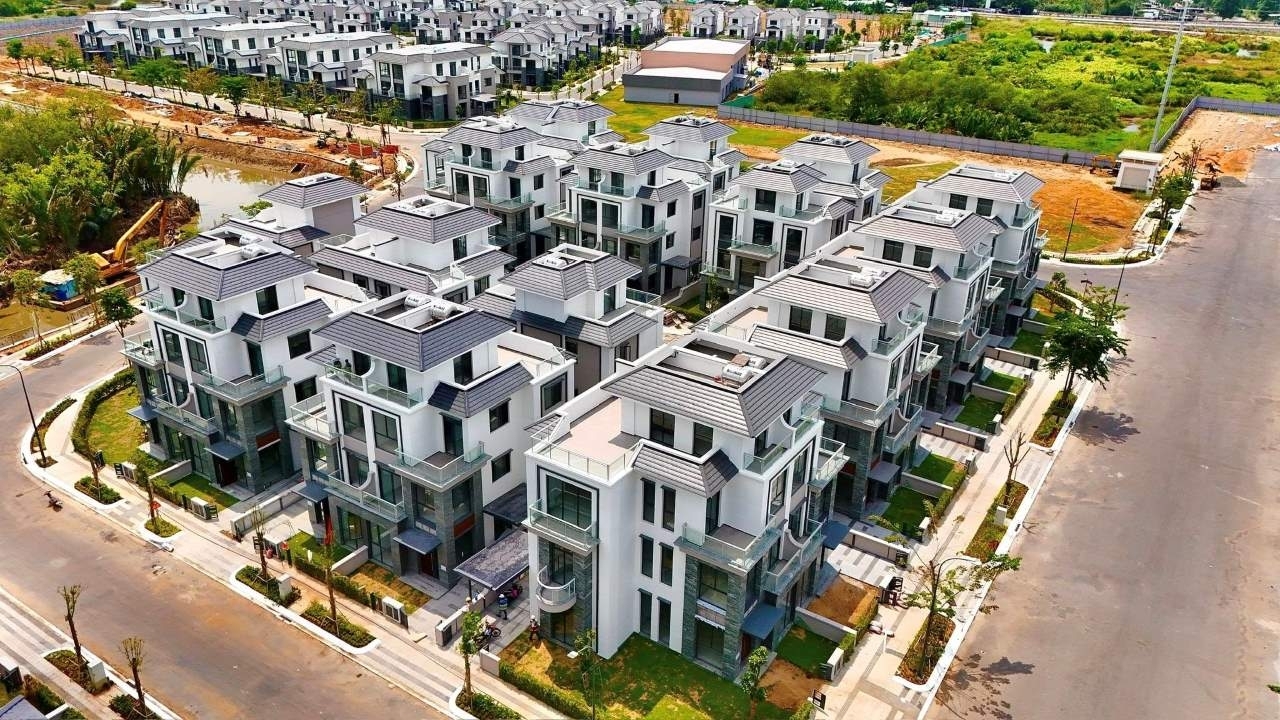 nhà phố Gladia Khang Điền