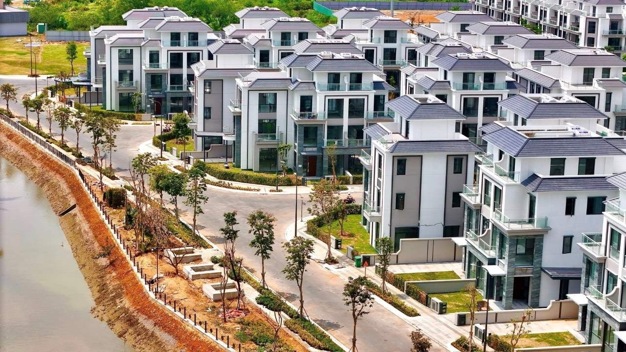 Thiết kế không gian mở là một đặc điểm của biệt thự đơn lập Gladia Khang Điền. Thiết kế không gian mở là một đặc điểm của biệt thự đơn lập Gladia Khang Điền.