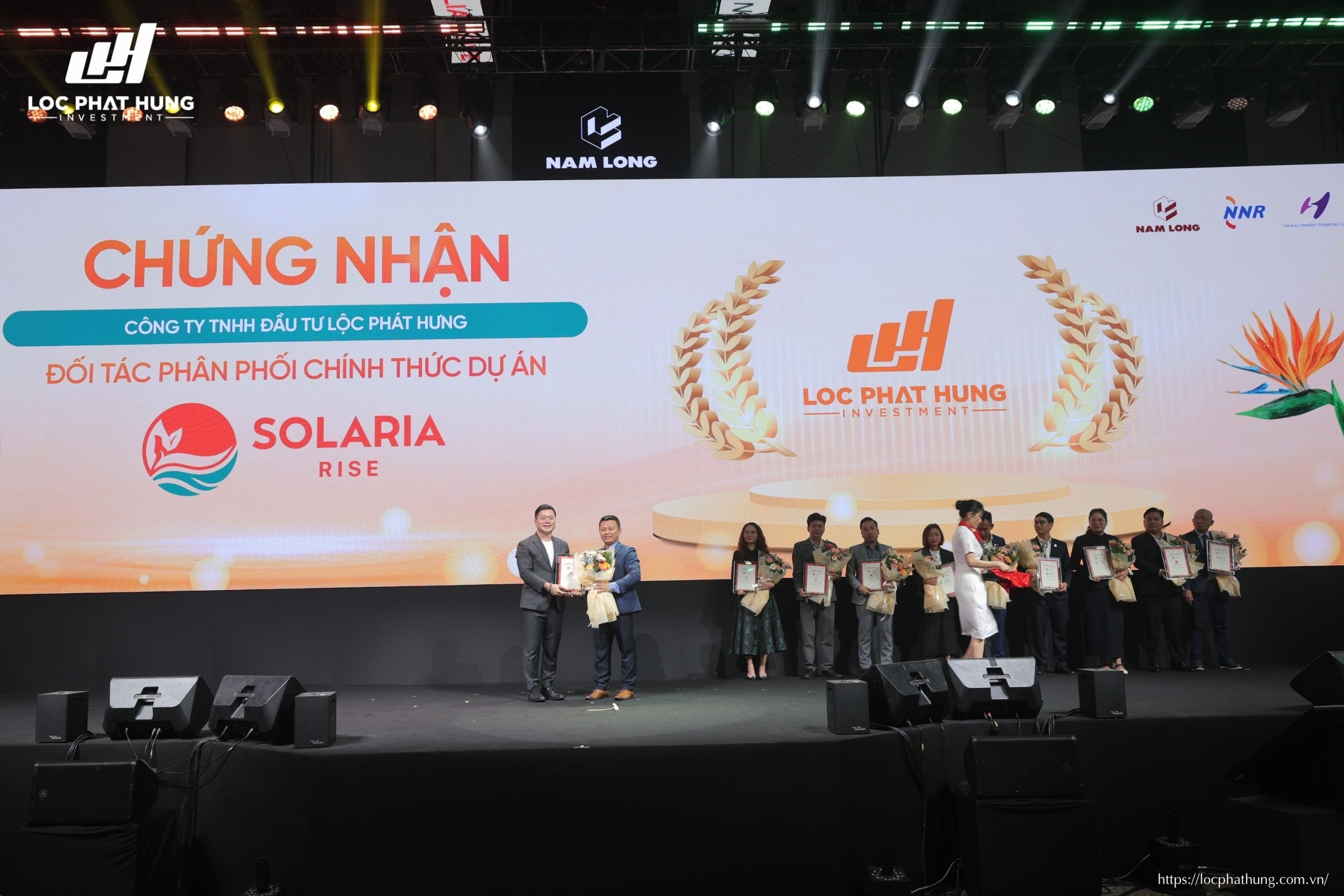 Loc Phat Hung Doi Tac Phan Phoi F1 Solaria Rise Nam Long